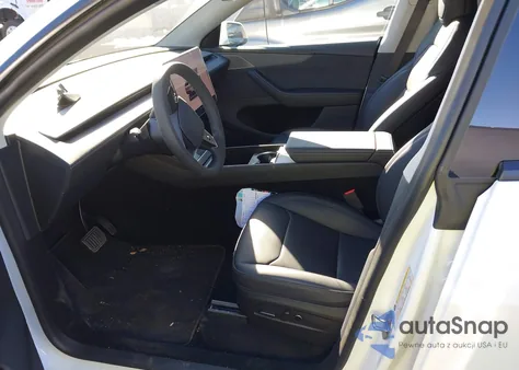 2026 Tesla Model Y Premium Rear-Wheel Drive/Standard Rear-Wheel Drive из США, поврежденный, VIN 7SAYGDED5TF392550